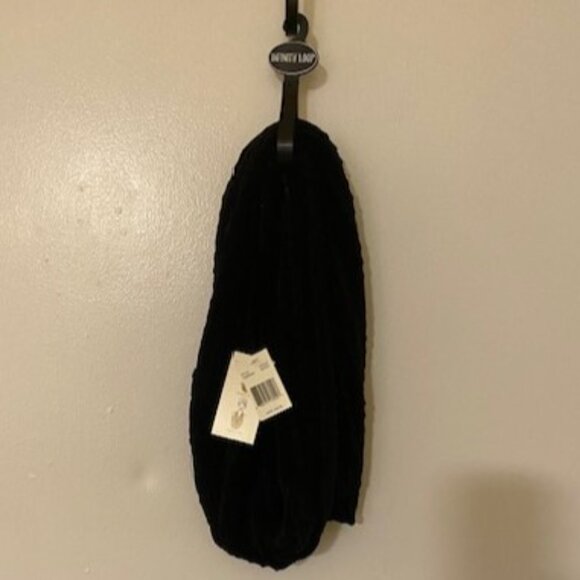 Collection 18 - Black Infinity Scarf - Picture 2 of 7
